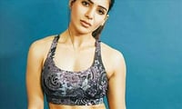 Oops! embarrassing moments of Samantha Akkineni with Photos